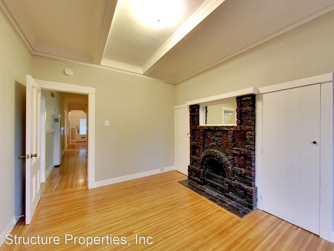 Building Photo - 478 Sanchez St