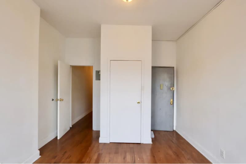 Building Photo - 311 Troutman St