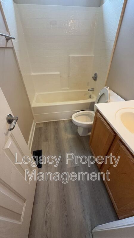 Building Photo - 4509 Wolftrap Rd