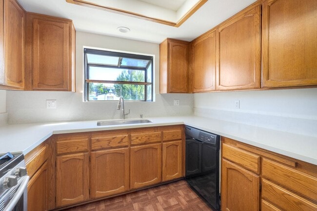 Building Photo - Corner Lot 4BR with Vaulted Ceilings & Big Yard