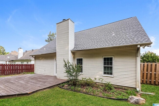 Building Photo - 317 Old Cahaba Trail