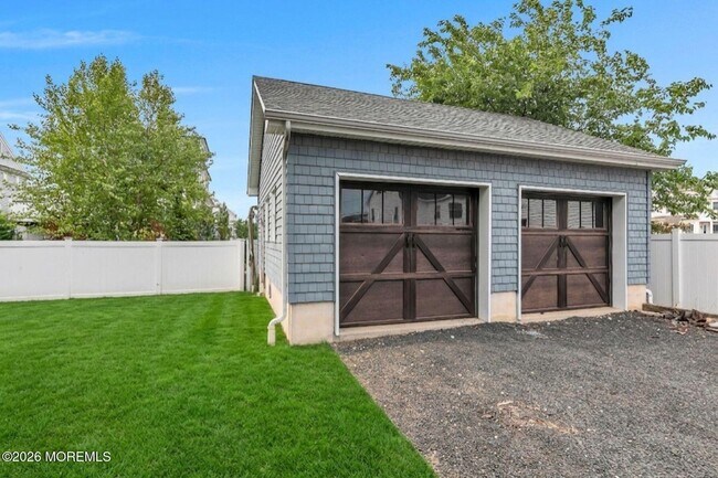 Building Photo - 3 Monmouth Pl