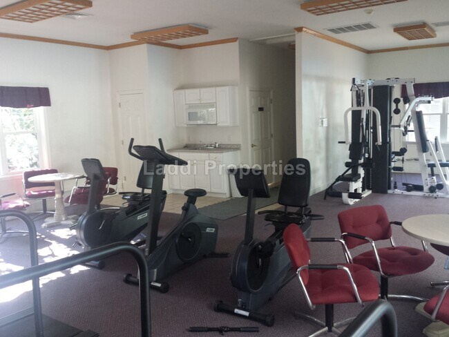 Club House - 88 Beacon St, Unit 9