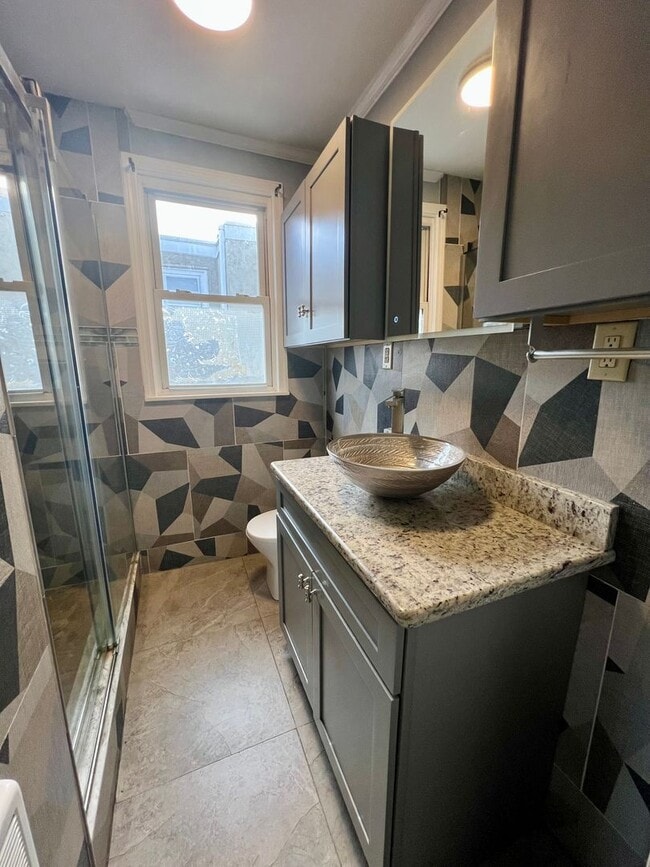 Building Photo - Gorgeous 4-Bedroom Twin Home in Upper Darby! Available NOW!