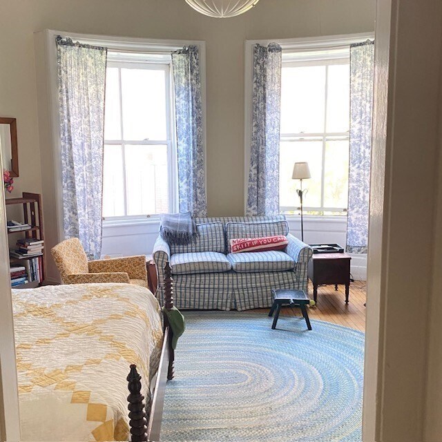 Building Photo - 4 Walnut St