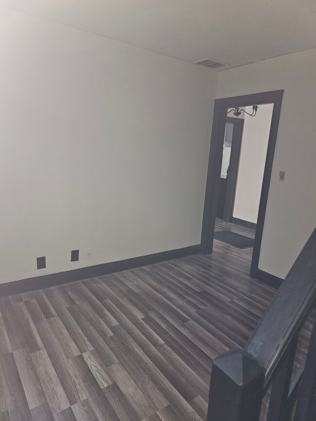 Building Photo - 1612 S 31st St