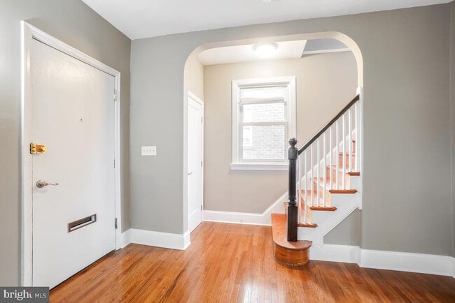 Building Photo - 2615 Otis St NE