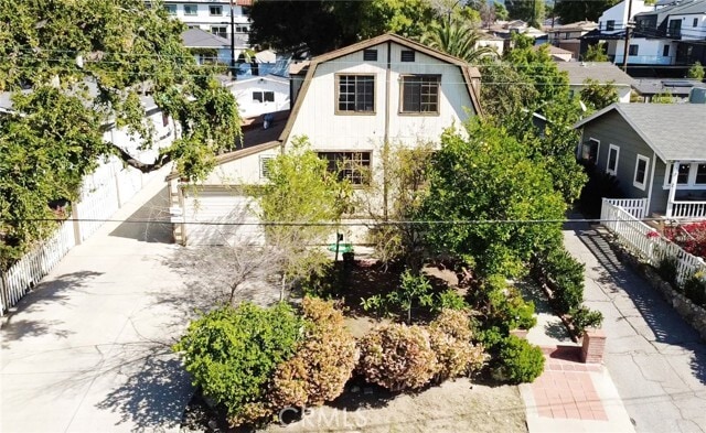 Building Photo - 2615 Manhattan Ave