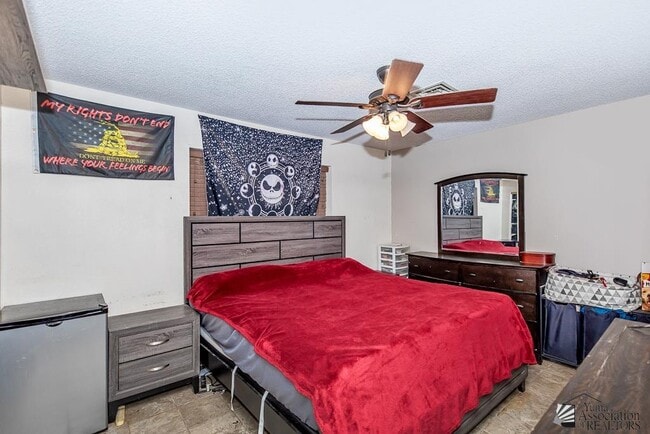 Building Photo - 12408 E Calle Maria