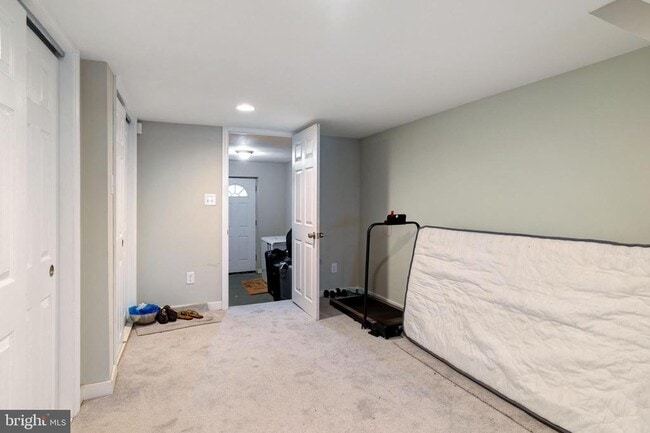Building Photo - 1741 Georges Ln