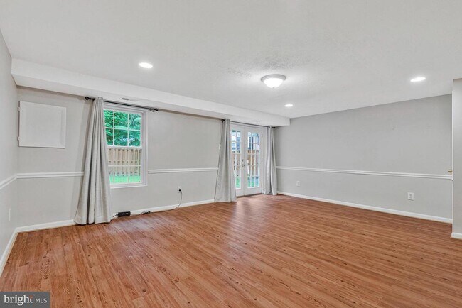 Building Photo - 6401 Old Scotts Ct