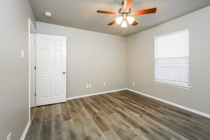 Building Photo - 4120 Whisper Point