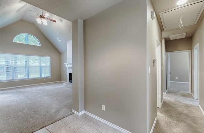 Building Photo - 14918 Pollux Dr