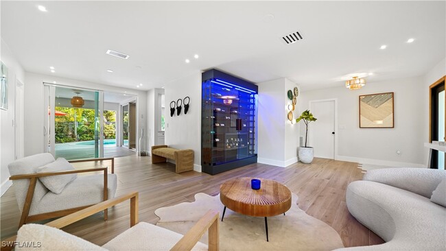 Building Photo - 4712 Mi Casa Ct
