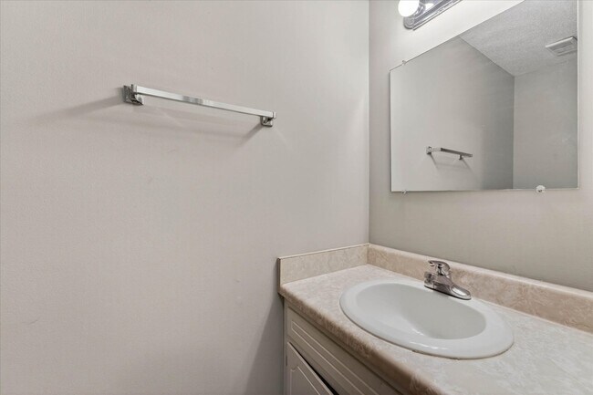 Building Photo - 114 Cunningham Pl