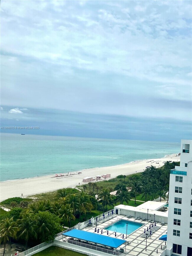 Building Photo - 5005 Collins Ave