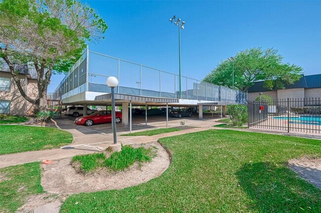 Building Photo - 8427 Hearth Dr