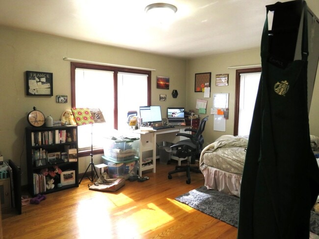 Building Photo - 620-622 Ripley Ave