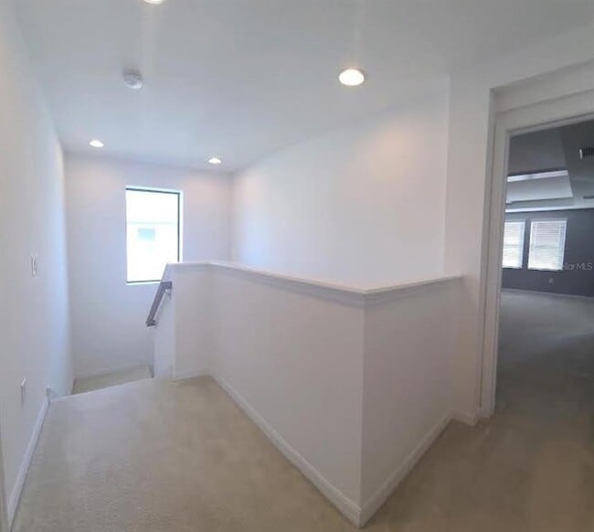 Building Photo - 1052 Ketzal Dr