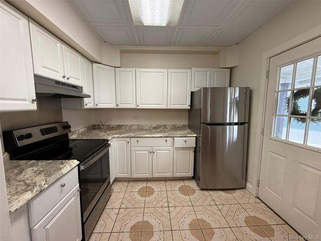 Building Photo - 4 St Marks Pl