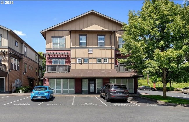 Building Photo - Welcome to this charming 2-bedroom, 2.5-bathroom home located in the desirable area of Sherwood W...