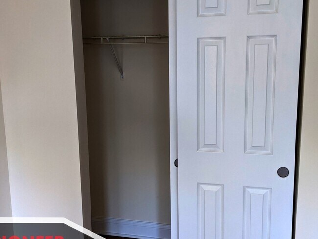 Building Photo - 2600 N Kimball Ave