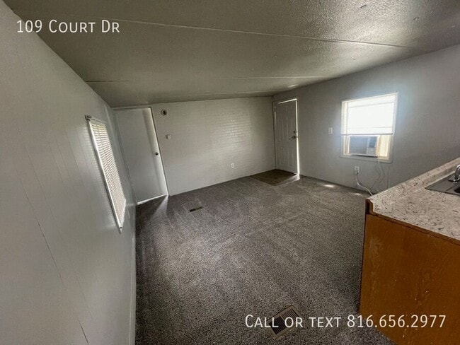 Building Photo - 109 Court Dr
