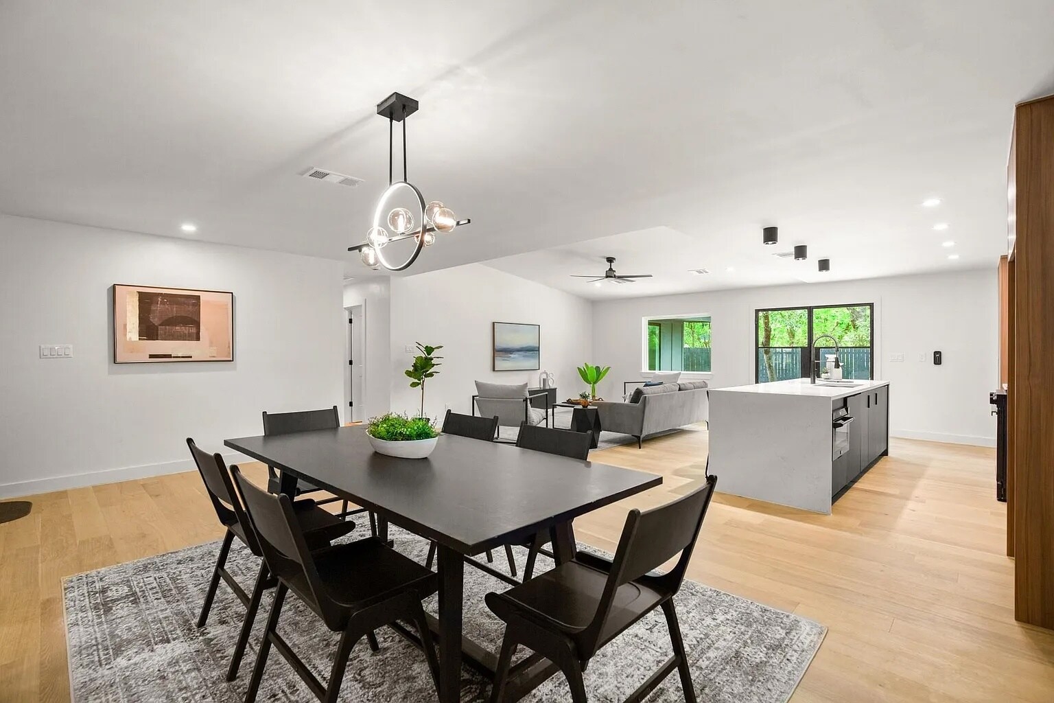 Building Photo - 5406 Emerald Forest Dr