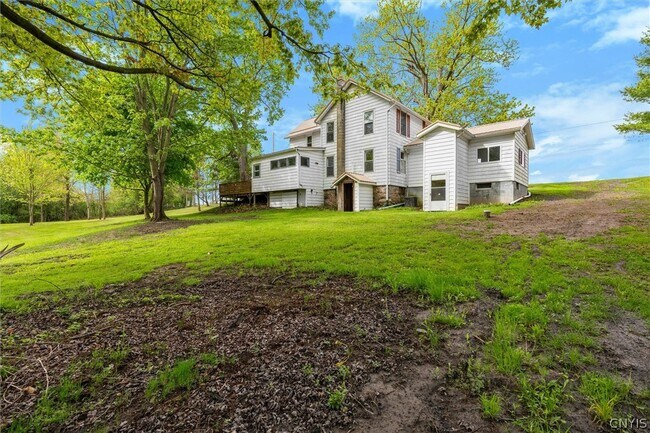 Building Photo - 6982 Webster Rd