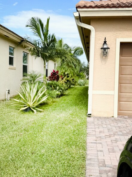 Building Photo - 4208 Troon Pl