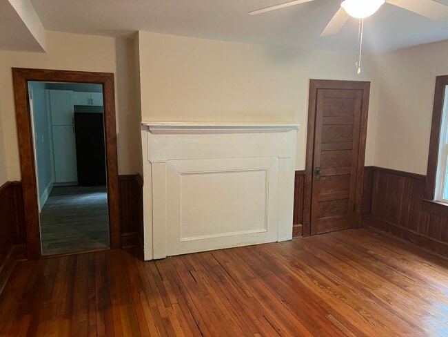 Building Photo - 337 Laurel Mills Rd