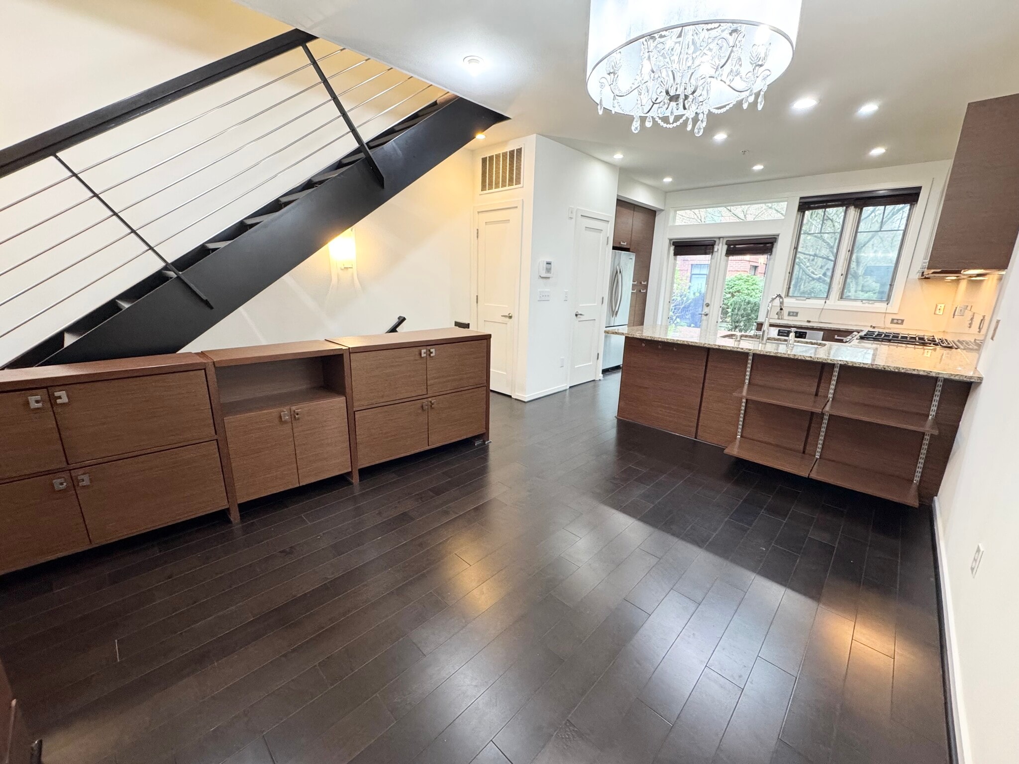 Building Photo - 1200 Bellevue Way NE