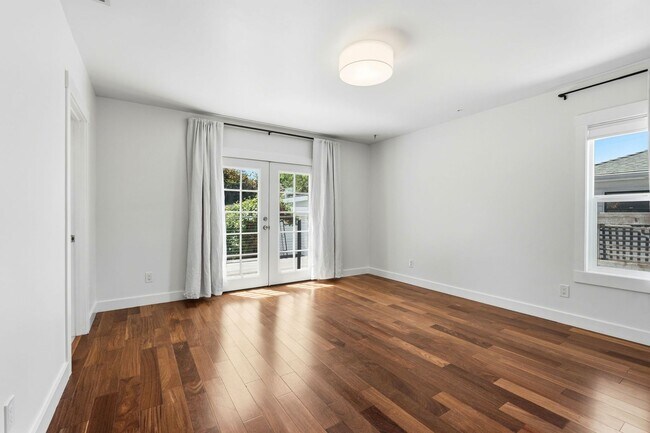 Building Photo - Beautiful Spacious 3-bedroom 2-Bath Home in Berkeley!