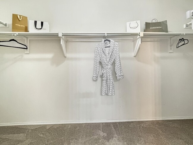 Building Photo - 4408 Dashland Dr