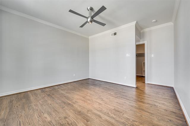 Building Photo - 3208 Cole Ave