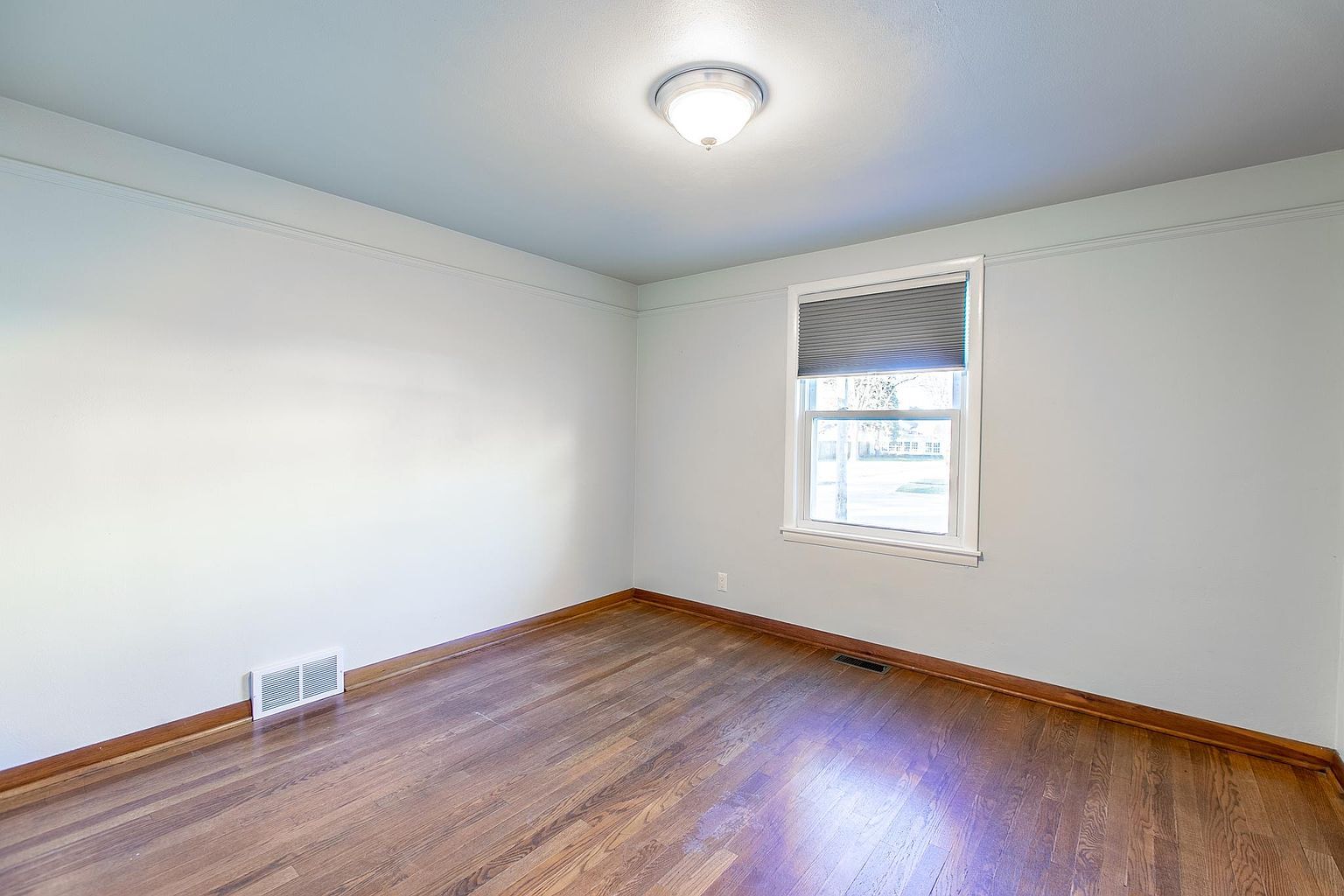 Building Photo - 1705 31st St