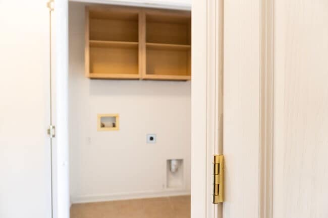 Building Photo - Three Bedroom Home Available NOW near 331 Bridge! With Solar!! Basic internet included as well!