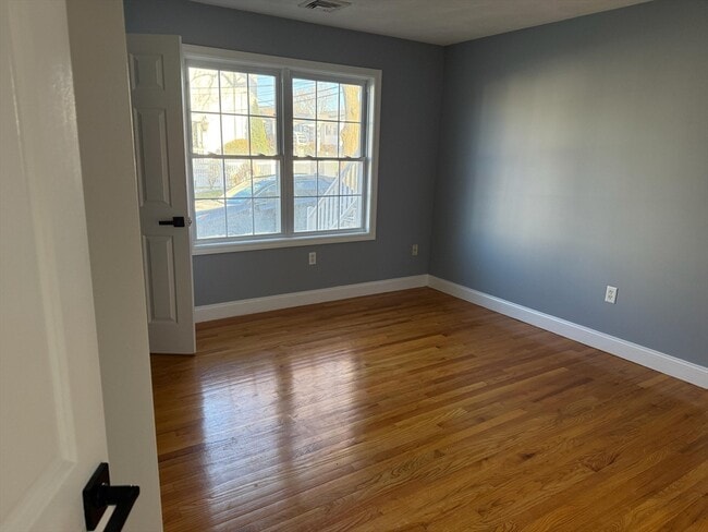 Building Photo - 610 Washington St