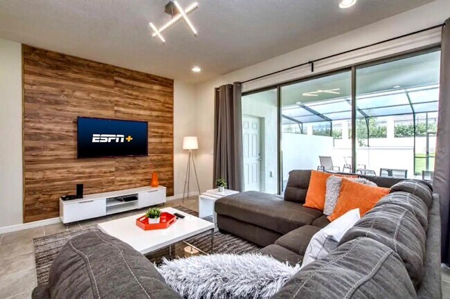 Building Photo - 2414 Dubai St