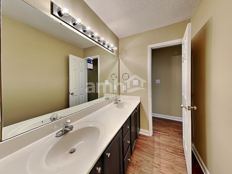 Building Photo - 4109 Archibald Way