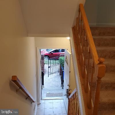 Building Photo - 1232 N Vernon St