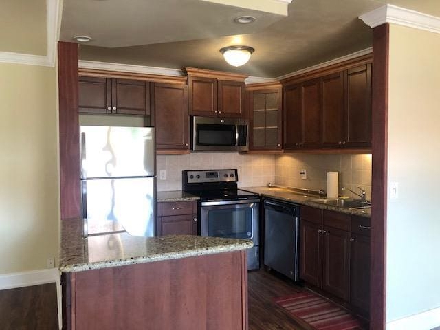 Building Photo - 662 Saxony Trail