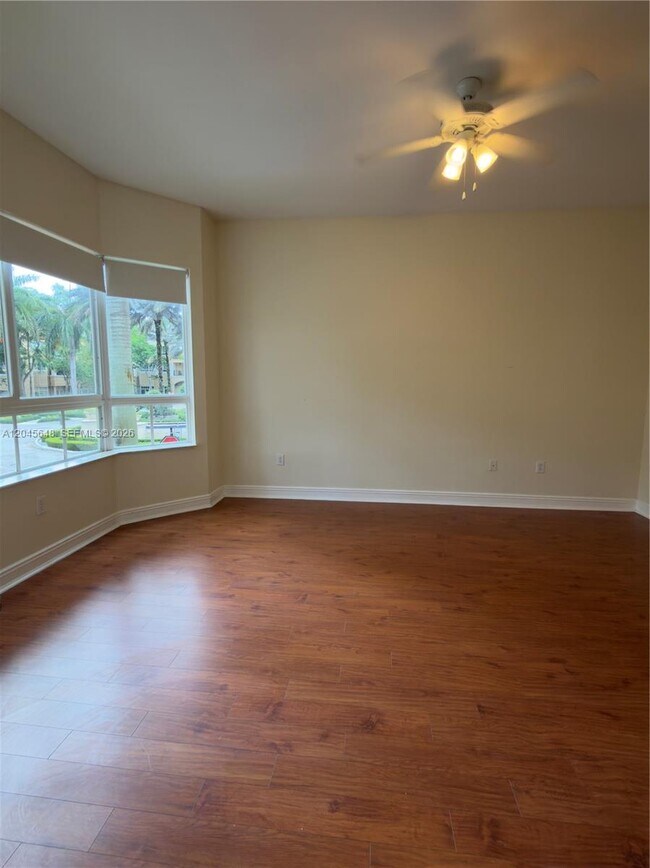 Building Photo - 16100 Emerald Estates Dr