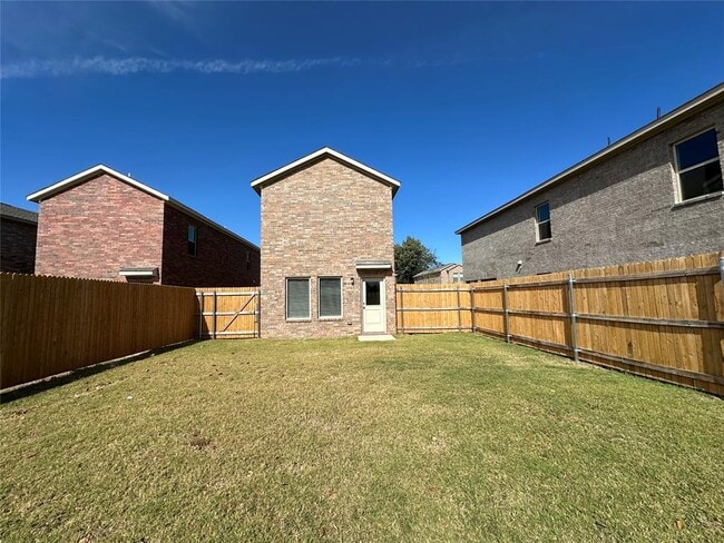 Building Photo - 1840 Wolford Wy