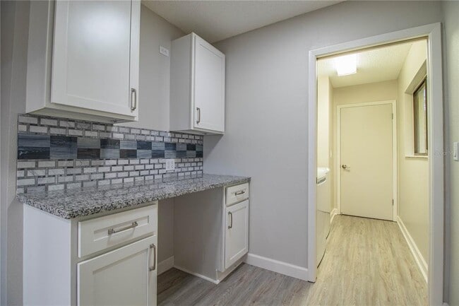 Building Photo - 4315 Creekwood Ln