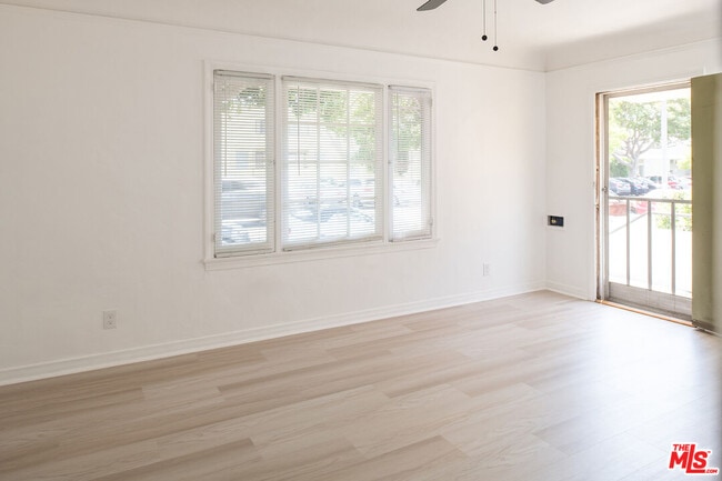 Building Photo - 1852 9th St