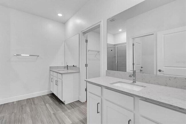 Building Photo - 9967 Red Bay Lp