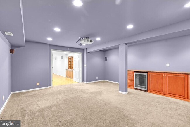 Building Photo - 10495 Wharfdale Pl