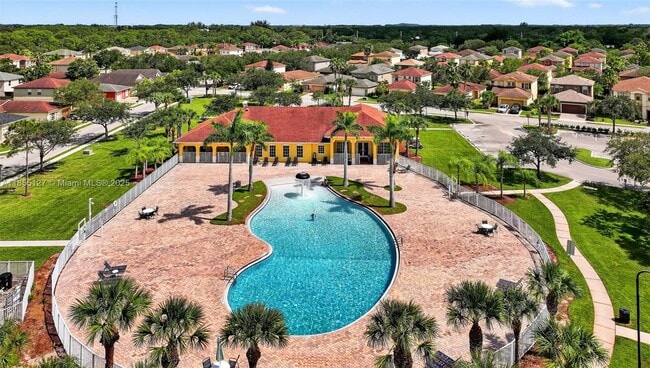 Building Photo - 301 Silver Sands Ln