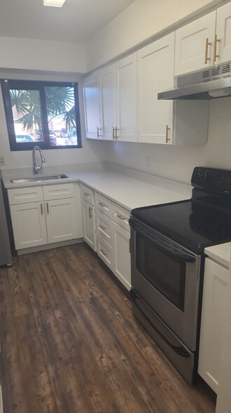 Primary Photo - 1311 N Gila St